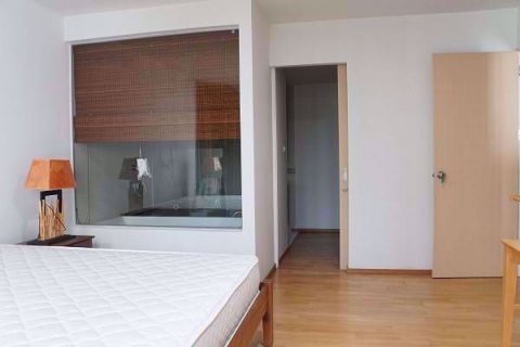 Condo in Khlong Toei, Bangkok, Thailand, 3 bedrooms № 77157 - photo 8