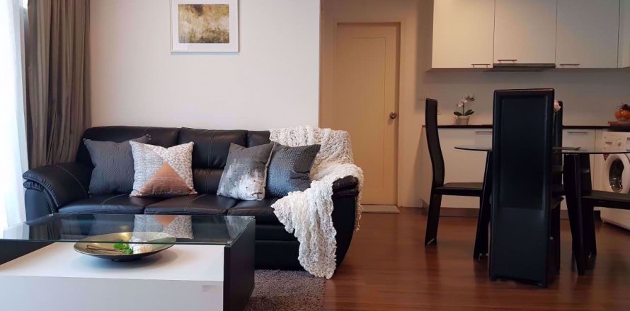 Condominio de 2 dormitorios en Watthana, Bangkok, Tailandia № 77154
