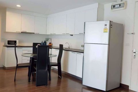 Condominio de 2 dormitorios en Watthana, Bangkok, Tailandia № 77154 - foto 5