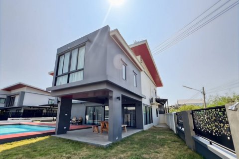 Chalet de 4 dormitorios en Hua Hin, Tailandia № 124692 - foto 4
