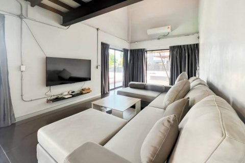 Chalet de 4 dormitorios en Hua Hin, Tailandia № 124692 - foto 9
