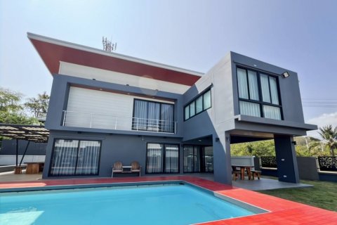 Chalet de 4 dormitorios en Hua Hin, Tailandia № 124692 - foto 3