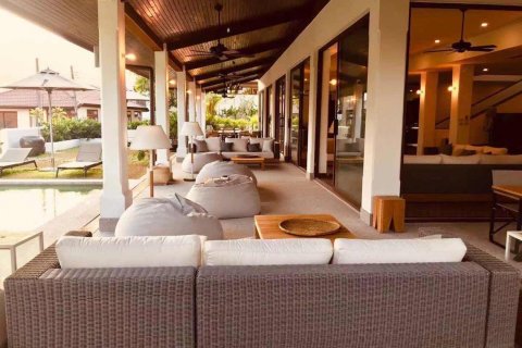 Casa de 8 dormitorios en Ko Samui, Tailandia № 115851 - foto 10