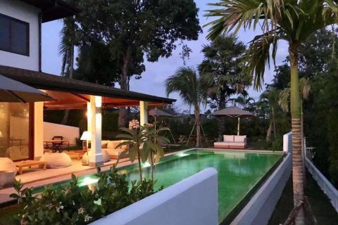 Casa de 8 dormitorios en Ko Samui, Tailandia № 115851 - foto 4