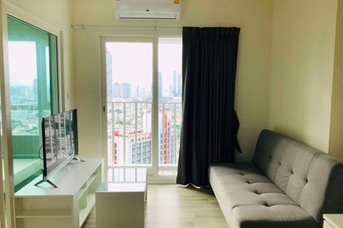 Condo in Bang Kho Laem, Bangkok, Thailand, 1 bedroom  № 76051