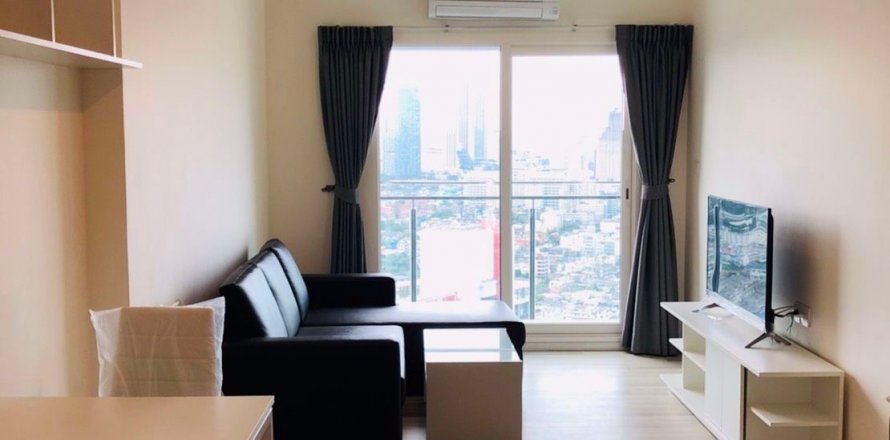 Condominio de 2 dormitorios en Bang Kho Laem, Bangkok, Tailandia № 76050