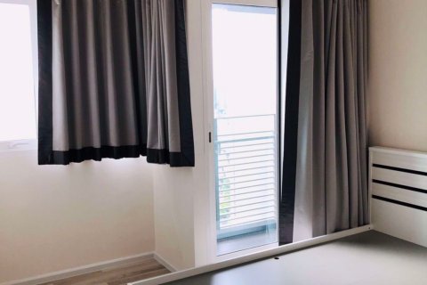 Condominio de 2 dormitorios en Bang Kho Laem, Bangkok, Tailandia № 76050 - foto 4