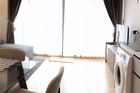 Condominio de 3 dormitorios en Lat Phrao, Bangkok, Tailandia № 76047 - foto 2