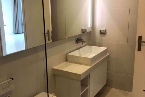 Condominio de 1 dormitorio en Sathon, Bangkok, Tailandia № 76045 - foto 5