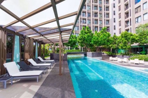 Condominio de 2 dormitorios en Huai Khwang, Bangkok, Tailandia № 76048 - foto 5