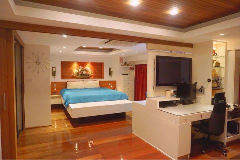 Condo in Bang Rak, Bangkok, Thailand, 1 bedroom  № 76211 - photo 12