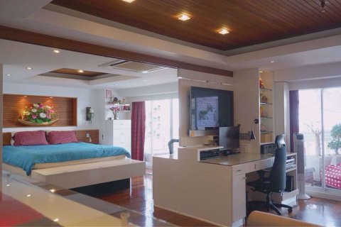 Condo in Bang Rak, Bangkok, Thailand, 1 bedroom  № 76211 - photo 8