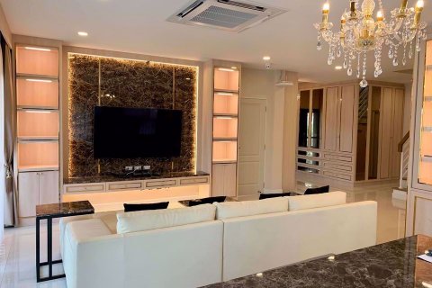 Haus in Bang Kaeo, Thailand 4 Schlafzimmer № 76212 - Foto 2