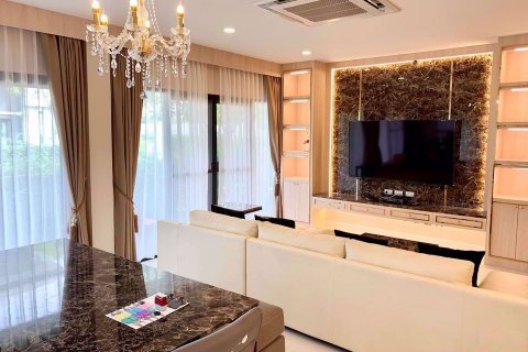Haus in Bang Kaeo, Thailand 4 Schlafzimmer № 76212 - Foto 4