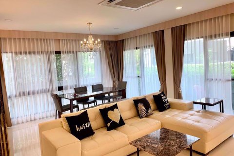 Haus in Bang Kaeo, Thailand 4 Schlafzimmer № 76212 - Foto 3