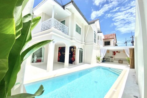 Maison à Chon Buri, Thaïlande 5 chambres № 133106