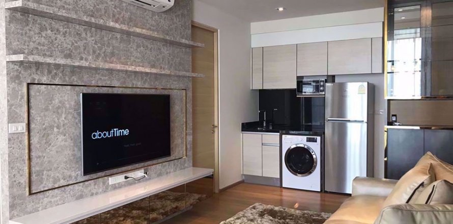 Condominio de 2 dormitorios en Bangkok, Tailandia en Park Origin Phromphong  № 78139