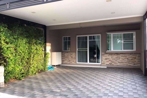 Casa de 3 dormitorios en Bang Kaeo, Tailandia № 76607 - foto 10