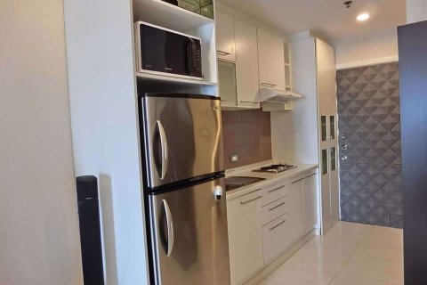 Estudio en el condominio en Watthana, Bangkok, Tailandia № 76605 - foto 7