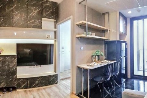 Condominio de 1 dormitorio en Chatuchak, Bangkok, Tailandia № 116107 - foto 9