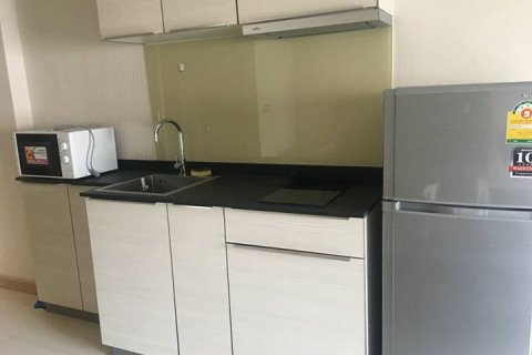 Condominio de 1 dormitorio en Bangkok, Tailandia № 144005 - foto 3