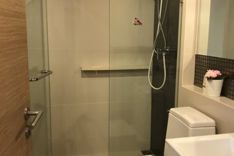 Condominio de 2 dormitorios en Bangkok, Tailandia № 144004 - foto 10