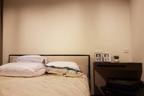Condominio de 1 dormitorio en Phra Khanong, Bangkok, Tailandia № 143990 - foto 9