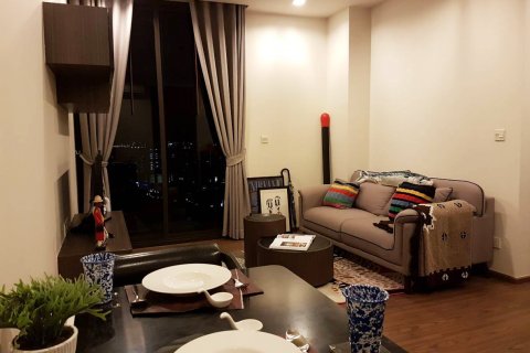 Condo à Phra Khanong, Bangkok, Thaïlande, 1 chambre  № 143990