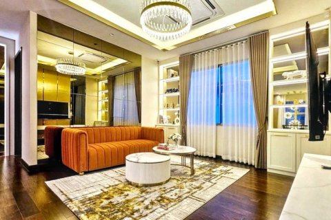 Casa de 4 dormitorios en Bangkok, Tailandia № 125864 - foto 2