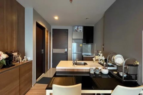 Off-Plan Rhythm Sathorn - Narathiwas in Bangkok, Thailand № 36312 - Foto 2