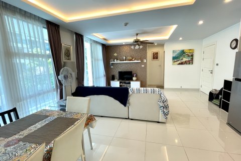 Apartamento de 2 dormitorios en Pattaya, Tailandia № 101361 - foto 7