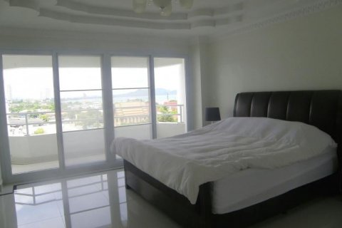 Condominio de 4 dormitorios en Pattaya, Tailandia № 126526 - foto 13