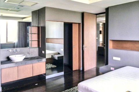 Condominio de 1 dormitorio en Khlong Toei, Bangkok, Tailandia № 119760 - foto 7