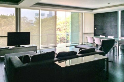 Condominio de 1 dormitorio en Khlong Toei, Bangkok, Tailandia № 119760 - foto 4