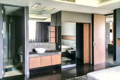 Condominio de 1 dormitorio en Khlong Toei, Bangkok, Tailandia № 119760 - foto 8