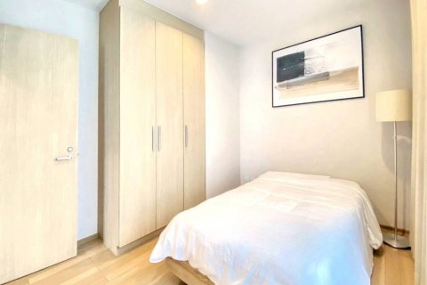 Condominio de 2 dormitorios en Khlong Toei, Bangkok, Tailandia № 119764 - foto 10