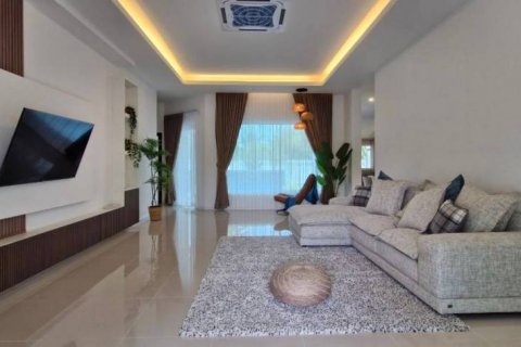 Villa in Pattaya, Thailand 3 Schlafzimmer № 119759 - Foto 2