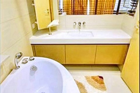 Condominio de 1 dormitorio en Khlong Toei, Bangkok, Tailandia № 119763 - foto 8