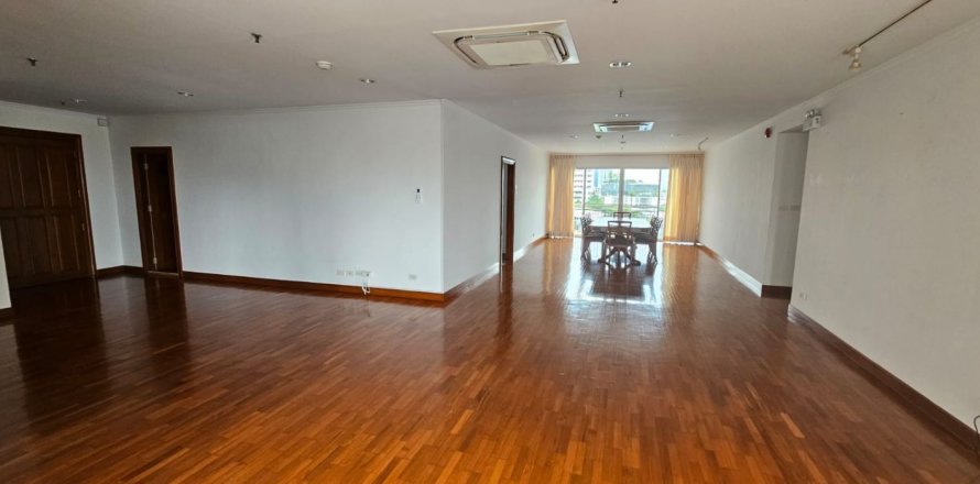 คอนโดมิเนียมในสาทร, กรุงเทพฯ, ประเทศไทย, 3 ห้องนอน № 123661