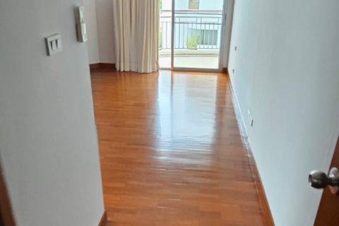 คอนโดมิเนียมในสาทร, กรุงเทพฯ, ประเทศไทย, 3 ห้องนอน № 123661 - รูปถ่าย 8