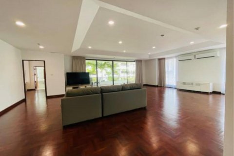 คอนโดมิเนียมในวัฒนา, กรุงเทพฯ, ประเทศไทย, 3 ห้องนอน № 123662