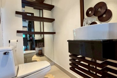 Condominio de 1 dormitorio en Chiang Mai, Tailandia № 132382 - foto 8