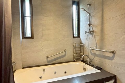 Condominio de 1 dormitorio en Chiang Mai, Tailandia № 132382 - foto 11