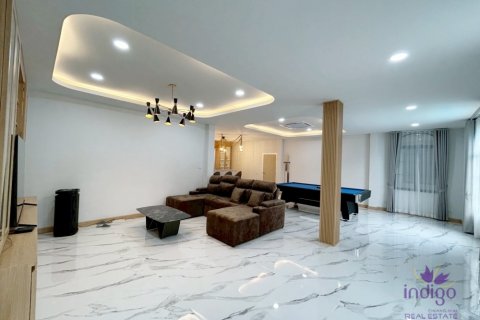 Casa de 4 dormitorios en San Sai, Tailandia № 132381 - foto 3