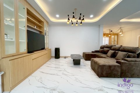 Casa de 4 dormitorios en San Sai, Tailandia № 132381 - foto 4