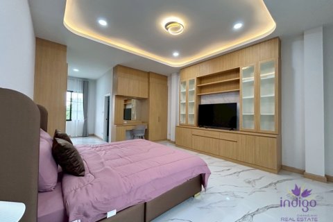 Casa de 4 dormitorios en San Sai, Tailandia № 132381 - foto 16