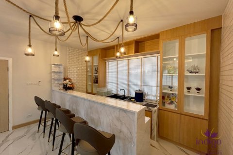 Casa de 4 dormitorios en San Sai, Tailandia № 132381 - foto 10