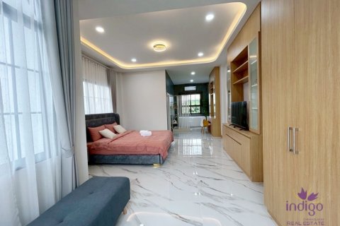 Casa de 4 dormitorios en San Sai, Tailandia № 132381 - foto 24