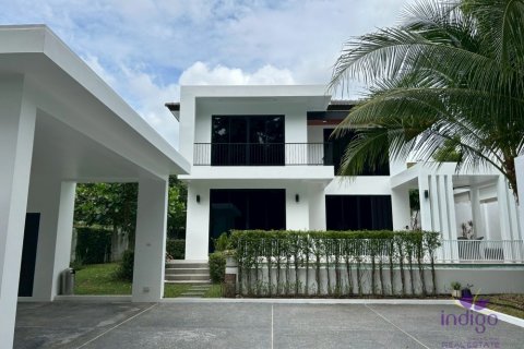 Casa de 4 dormitorios en Hang Dong, Tailandia № 132380