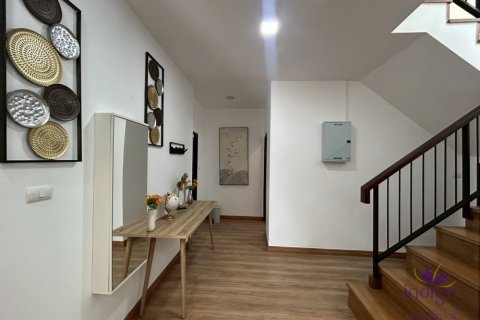 Casa de 4 dormitorios en Hang Dong, Tailandia № 132380 - foto 18
